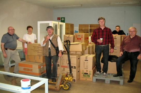 Nachlese VLS-Stammtisch November 2025 – 1 Die saarländischen Besucher vor dem Phönix Haus in Frankfurt/M.