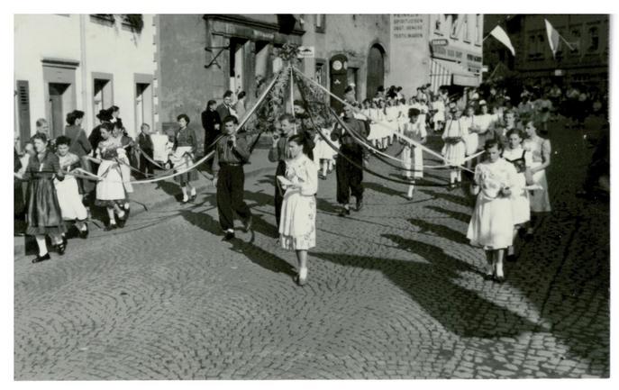 Erntedank in Eppelborn 1954